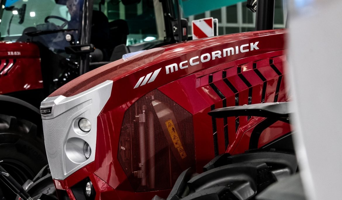 McCormick „Clever Cab“ – inovatyvus traktoriaus kabinos dizainas, nominuotas prestižiniam ADI Compasso d’Oro 2026 apdovanojimui